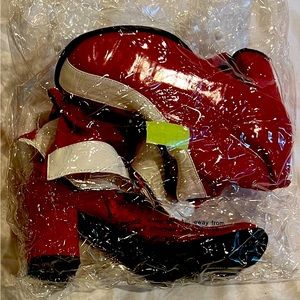 Womens Wonder Woman boots costume for Halloween